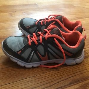 Danskin Now Sneakers size 6.